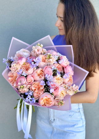 NO. 119. Allure (peony roses, ranunculus, matthiolas)