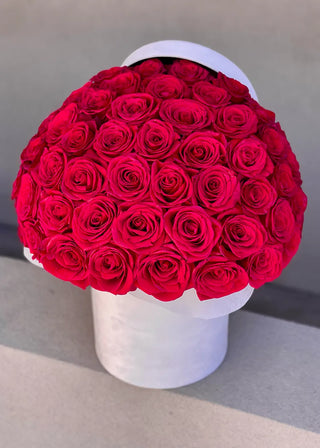 NO. 126. Red Roses in White Velvet Box
