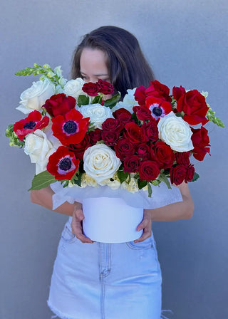 NO. 127. Anemone Amore (roses, anemones)