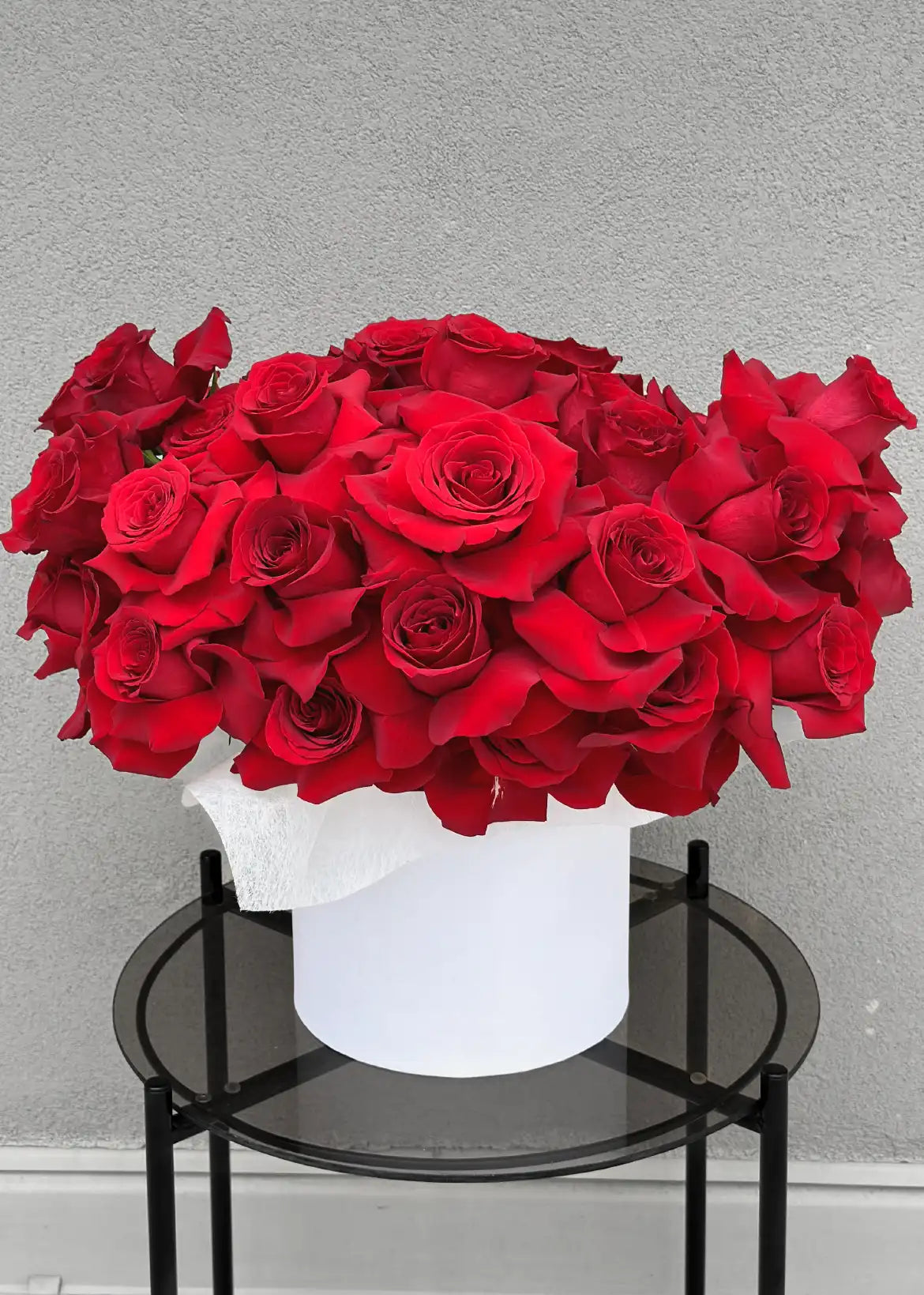 NO. 105. Rouge Romance (red roses)
