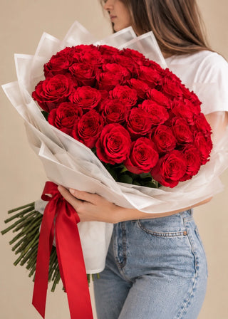 NO. 29. Gorgeous Bouquet Of 50 Roses