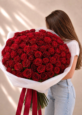 NO. 8. Bouquet of Luxury 100 Red Roses