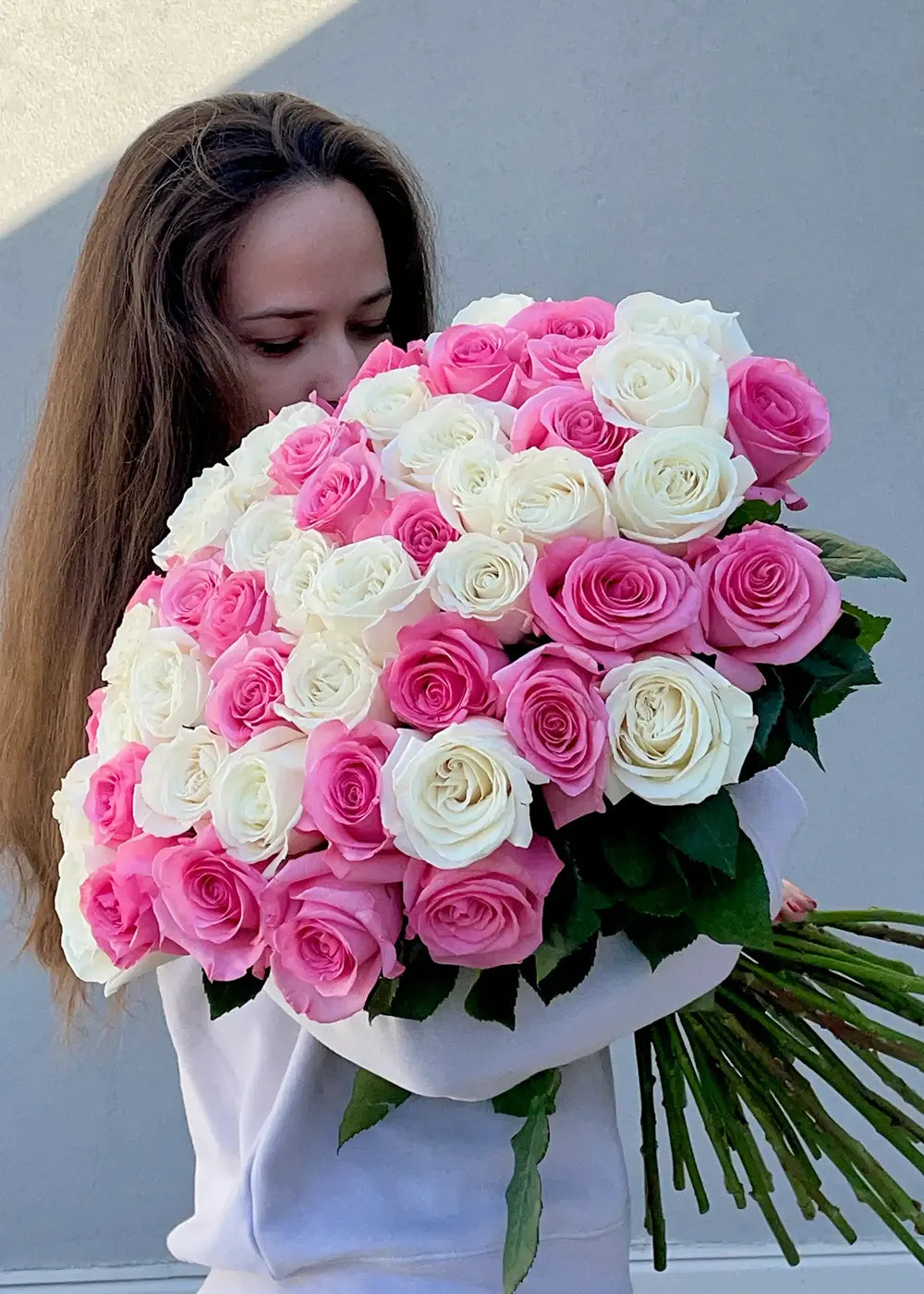 NO. 125. Pink and White Roses Bouquet