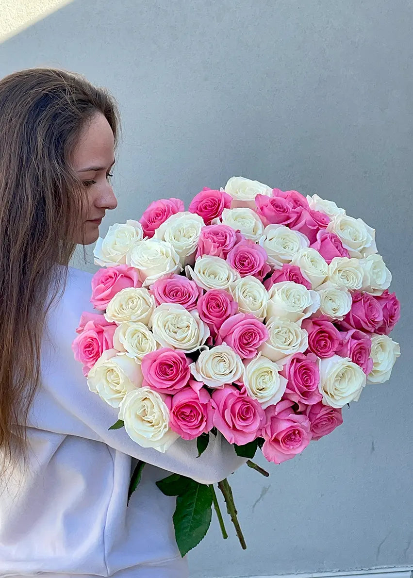 NO. 125. Pink and White Roses Bouquet