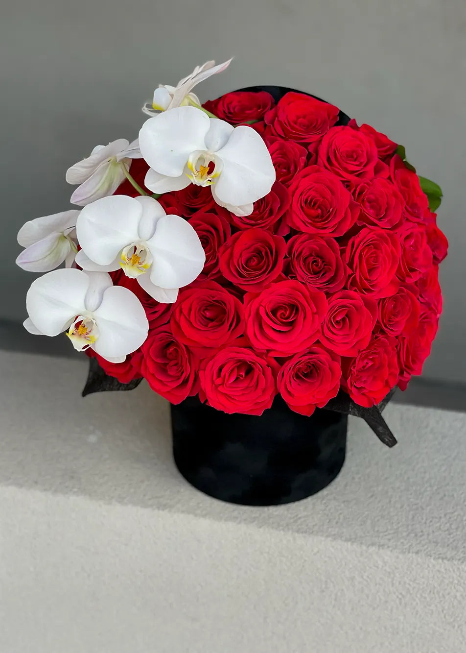 NO. 21. Red Roses with Orchid