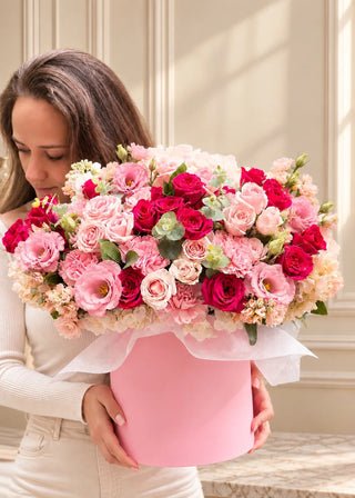 NO. 32. My Beautiful Lady (roses, hydrangeas, eucaliptus)