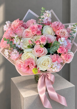 NO. 156. Rosy Dream Bouquet
