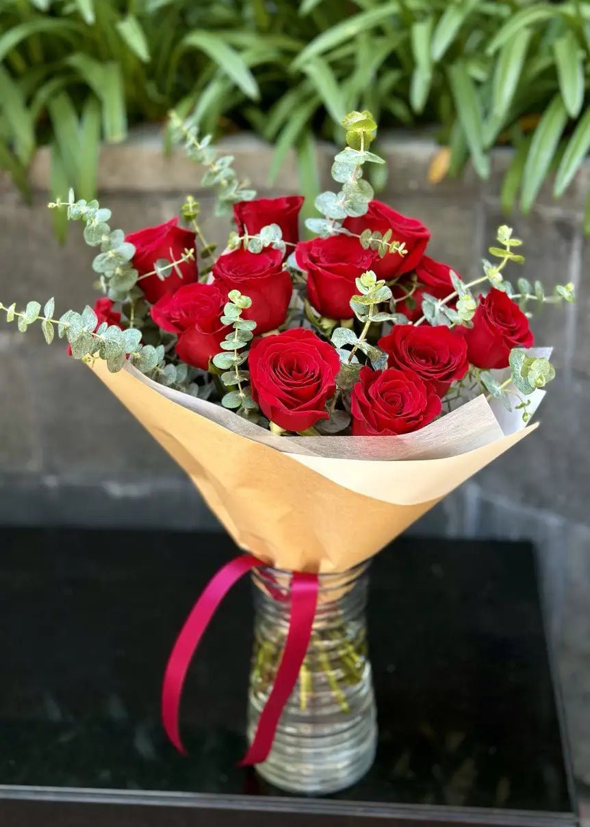 NO. 87. Bouquet With Red Roses And Eucaliptus
